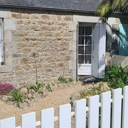 Petite Maison Proche Bourg et à 4km des Plages de Sable Blanc