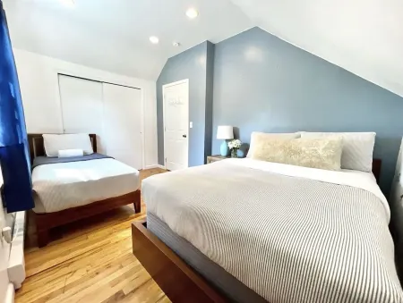 Fran's Lodge - Charming 3BRM Home near NYC Отели рядом со станцией Ньюпорт