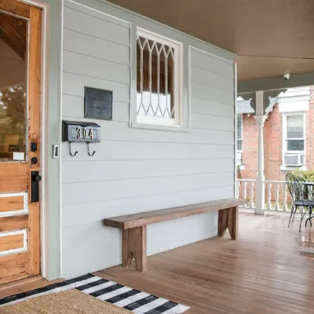 Spacious 4-bedroom house in charming Wilson with AC, WiFi