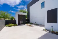 Mountain View Pool House