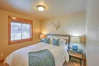 Mary Ann's Mountain Maison - Ski 3 Resorts; Garage; Walk to Town