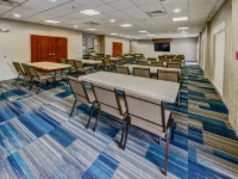 Holiday Inn Express & Suites COOKEVILLE by IHG Hotels in Cookeville