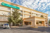 Norwood Inn & Suites Indianapolis