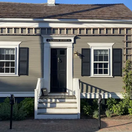 Three bedrooms Four Blocks to Town and Harbor with parking