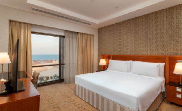 Holiday Inn SUITES KUWAIT SALMIYA by IHG