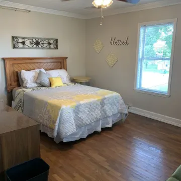 Large Private Room & Bathroom