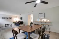 Tranquil 2-bedroom apartment in Crystal River with WiFi, AC