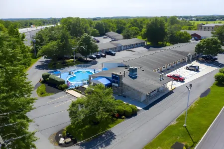 American Inn Отели рядом с достопримечательностью «Carlisle Sports Emporium»