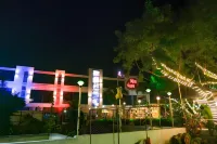 Hotel Shiva Punjab, Malegaon Ayesha Masjid 주변 호텔