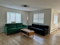 Modern Vacation home. Close to The Hamptons