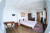Greenpark Apartemen by Golom Room Các khách sạn gần Upside Down World