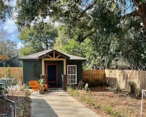 Modern Farm House Pensacola, FlCentrally located in the heart of Pensacola Hotels in Ferry Pass