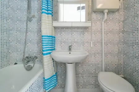 Great cosy studio minutes away from the metro! Отели рядом со станцией Ivry-sur-Seine railway station