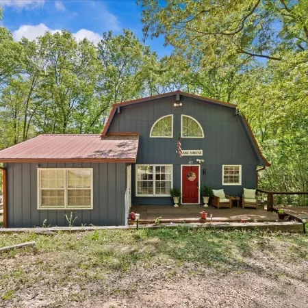 Private Lake House near Enterprise