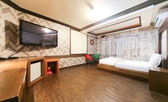 Daegu Gyeongbuk University Shwil