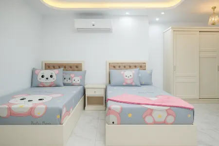 Beachfront Chalet in Porto Said with Pool & Garde