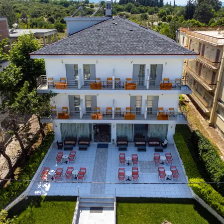 Hotel Ena