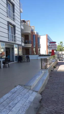 Cicek Apart Otel Отели рядом с достопримечательностью «D-Marin Didim Marina»