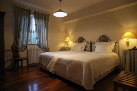 Quinta da Timpeira Отели в г. Феррейруш-де-Авойнш