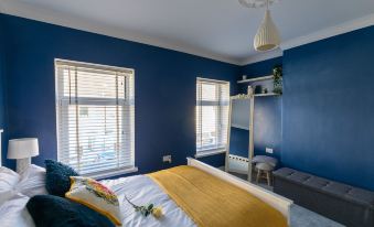 The Hollywood - Beautiful 3 Bedroom House
