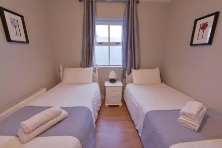 10mindrivecliffsofmoher-cozy2br-parking-wifi Отели в г. Дулин