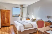 Le Place Neuve Hotels in Rhone