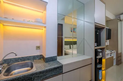 Nice and Comfy Studio Apartment at Transpark Cibubur - Bãi đậu xe