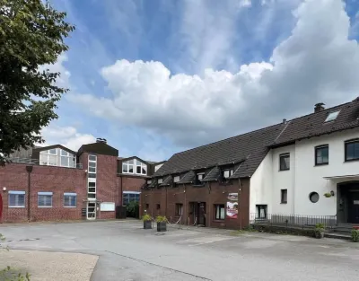 Rheinländer Seehotel Các khách sạn ở Monheim am Rhein