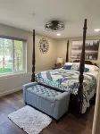 Montana Forest Retreat, Easy Walk to Flathead Lake, 1.5 Acres Fenced for Dogs!