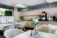 Days Inn by Wyndham Mountain View - Bữa sáng