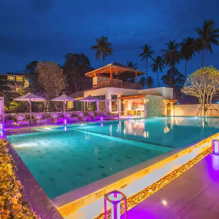Luxtalay Khanom Hotel
