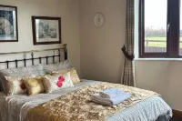 Wonderful 4 Bedroom Cottage Sleeps 8