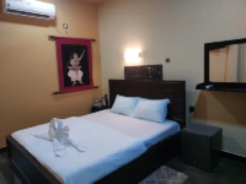 愛德温機場花園酒店 尼甘布酒店