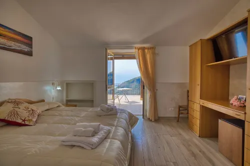 Le Marelle Hotels in Furore