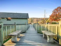 The Eagles Nest Couples Escape Hotels in Mansfield