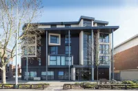 Joivy Smart Flat in Richmond Near Tube Station