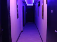 216 Silver Suite Hotels near Viaport Marina