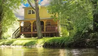 Yellow Cabin on the River 2 Bedroom Cabin by RedAwning Hotel dekat Brandywine Creek Steakhouse & Tavern