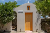 Aquaria Villa Hotels in Karterados