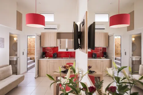 Sea & City Apartments - Homestays