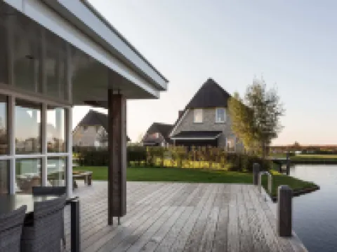 Stylish Villa by the Water