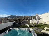 Daos Suites & Terrace Marbella - Hot Tub
