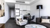 Kozyguru Chatswood Luxury Studio Willoughby 호텔