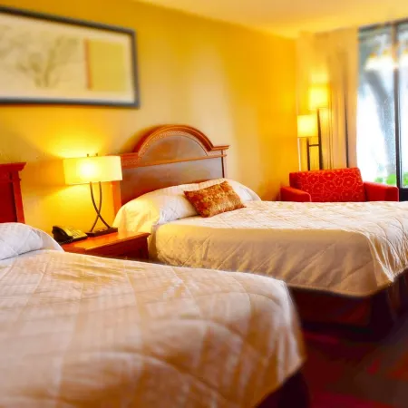 Crystal Cove Riverfront Resort