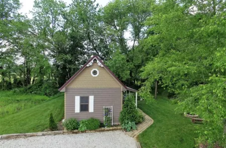 Pleasant Grove Farm LLC