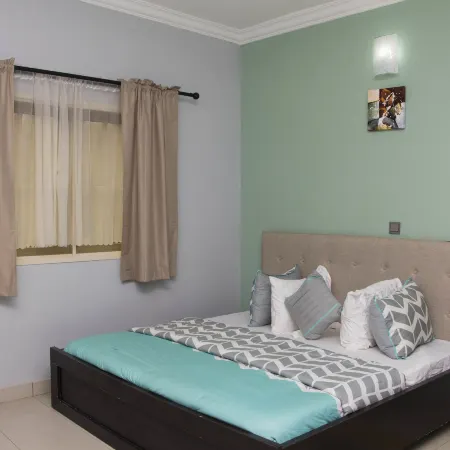 Dfs Luxury Apartments