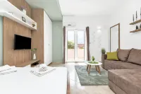 Apartments Marilu Hotels in Dobrota