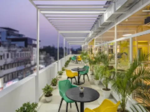 Bedzzz Varanasi by Leisure Hotels, 1 Km from Dashwasamedh Ghat Hotels in Varanasi