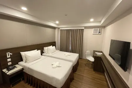 Rogen Inn Отели рядом с достопримечательностью «Университет Атенео де Давао»