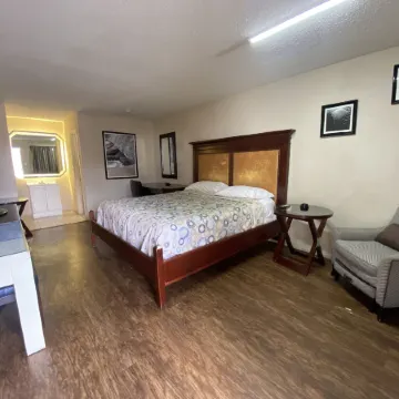 Great Western Inn & Suites - Saginaw